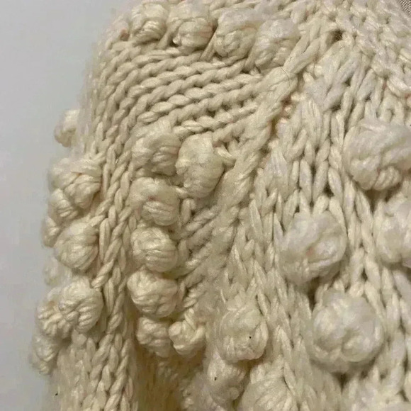 Chicwish cream open cardigan, size M (necklace in photo not for sale) - Picture 5 of 7